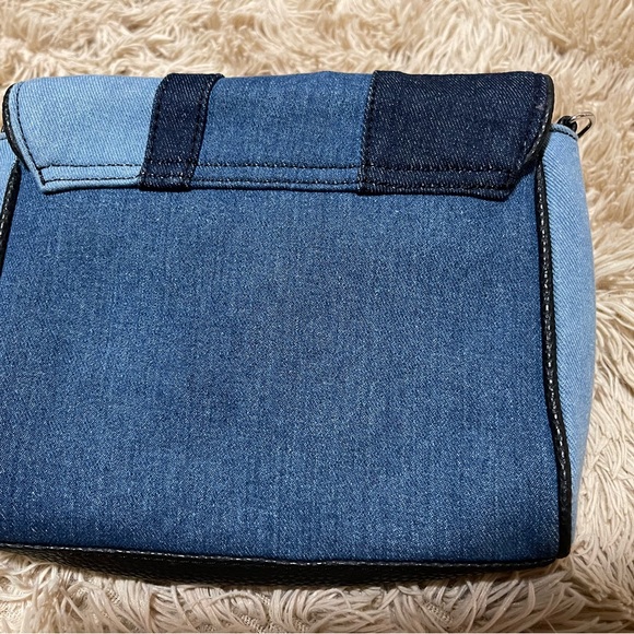 Kenneth Cole Reaction Crossbody bag - Picture 4 of 10